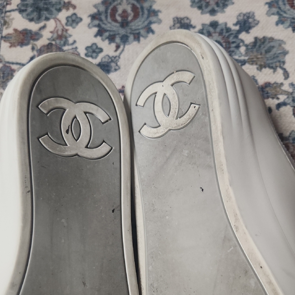 CHANEL Silver and White Sneakers - Picture 8 of 16